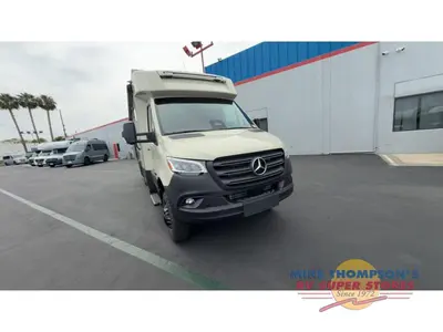 2026 Tiffin Motorhomes Open Trail photo 3