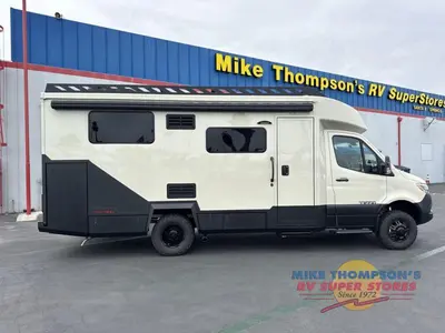 2026 Tiffin Motorhomes Open Trail photo 16