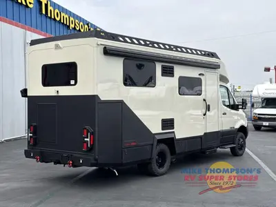 2026 Tiffin Motorhomes Open Trail photo 15