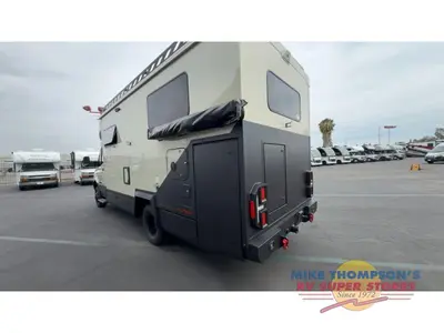 2026 Tiffin Motorhomes Open Trail photo 7
