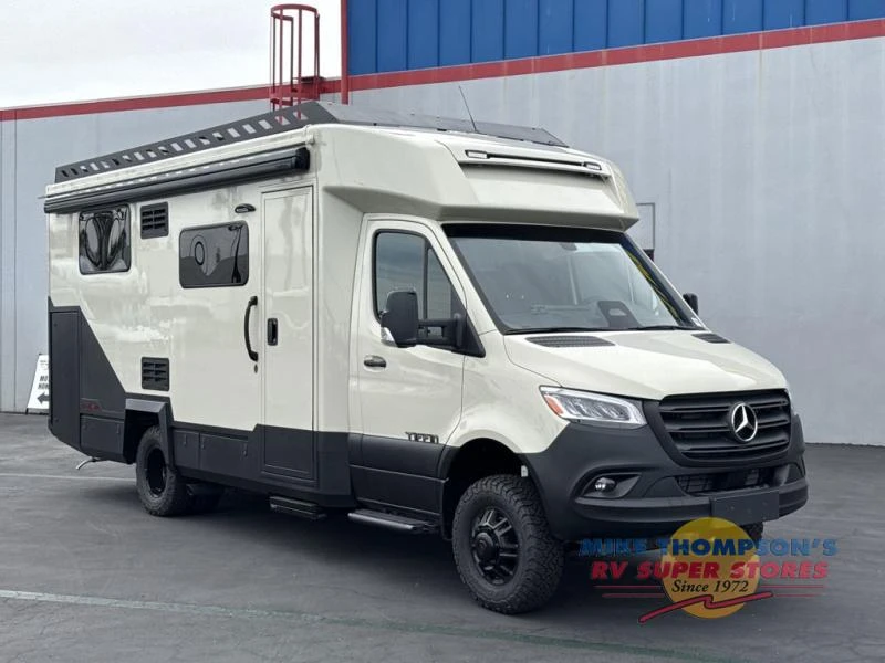 2026 Tiffin Motorhomes Open Trail exterior