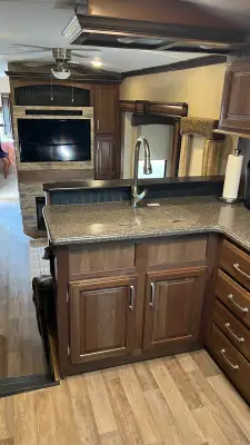2018 KEYSTONE MONTANA photo 2