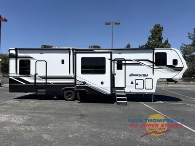 2026 Grand Design Momentum G-Class photo 16