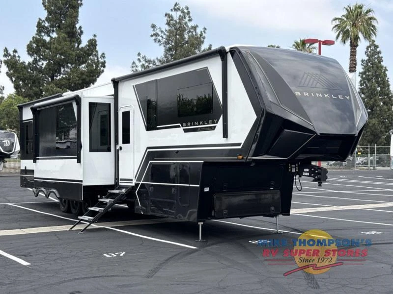2026 Brinkley Model G exterior