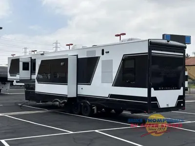 2026 Brinkley Model G photo 13