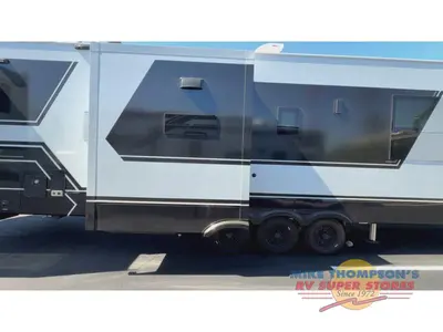 2026 Brinkley Model Gx photo 5