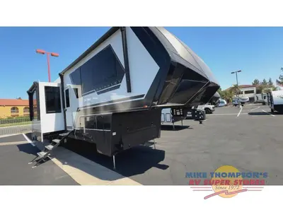2026 Brinkley Model Gx photo 2