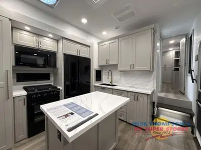 2026 Brinkley Model Gx photo 17