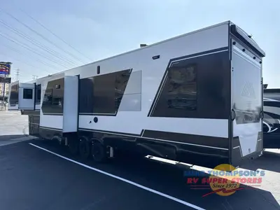 2026 Brinkley Model G photo 6
