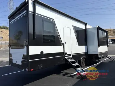 2026 Brinkley Model G photo 8
