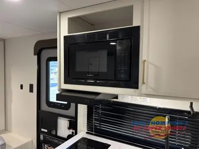 2026 Grand Design Transcend One photo 24