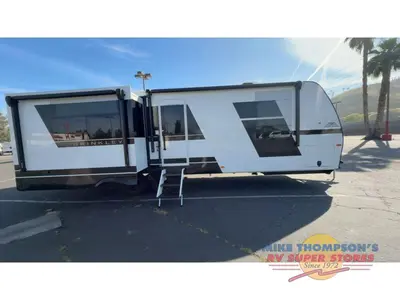 2026 Brinkley Model I photo 9