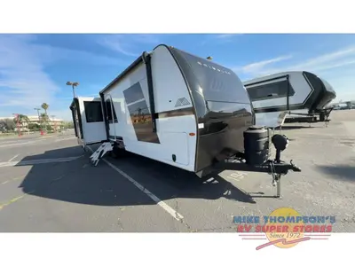 2026 Brinkley Model I photo 2