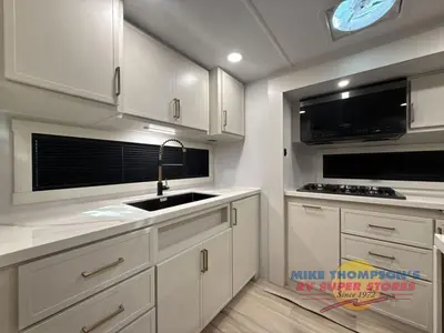 2026 Brinkley Model I photo 27