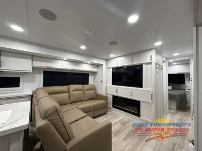 2026 Brinkley Model I photo 19