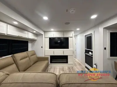 2026 Brinkley Model I photo 18