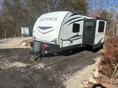 Used 2018 Keystone Outback 255UBH