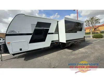 2026 Brinkley Model I photo 5