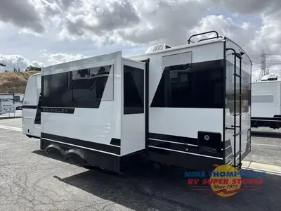 2026 Brinkley Model I photo 13
