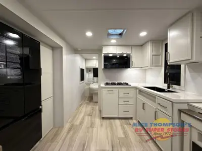 2026 Brinkley Model I photo 25