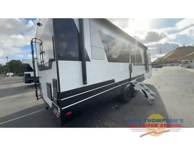 2026 Brinkley Model I photo 7