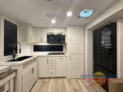 2026 Brinkley Model I photo 27