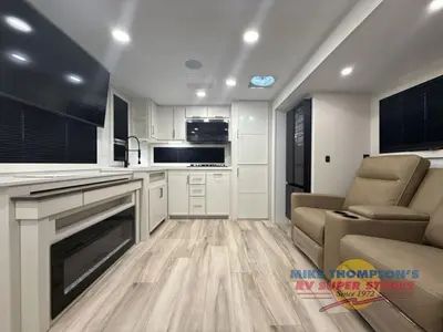 2026 Brinkley Model I photo 18