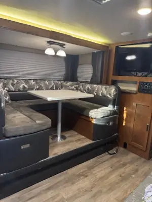 Used 2018 Lance 2285 Travel Trailer