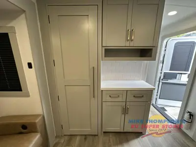 2025 Brinkley Model Z Air photo 20