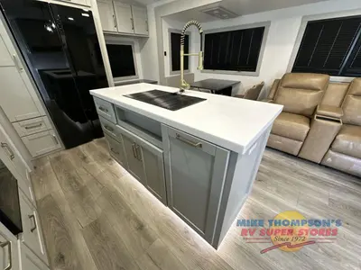 2025 Brinkley Model Z Air photo 22