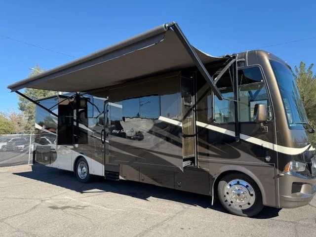2018 NEWMAR BAY STAR exterior