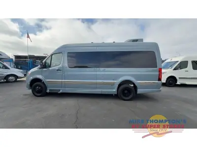 2027 Grech RV Vacanza-ion 22 AWD photo 5