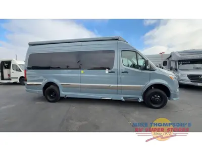 2027 Grech RV Vacanza-ion 22 AWD photo 9