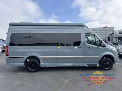 2027 Grech RV Vacanza-ion 22 AWD photo 16