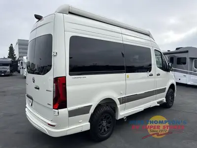 2027 Grech RV Turismo-ion AWD photo 15