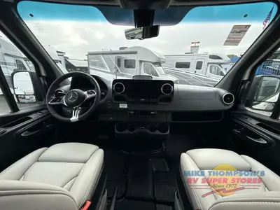 2027 Grech RV Turismo-ion AWD photo 18