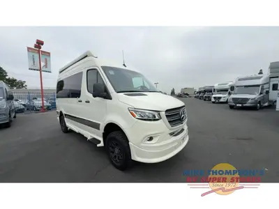 2027 Grech RV Turismo-ion AWD photo 2