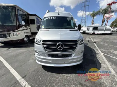 2021 Grech RV Strada photo 3