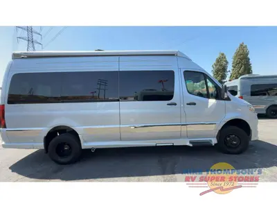 2025 Grech RV Terreno-ion AWD photo 9