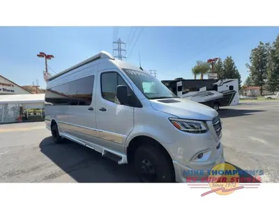 2025 Grech RV Terreno-ion AWD photo 2