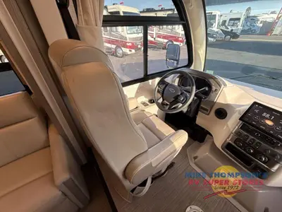 2024 Thor Motor Coach Vegas photo 18