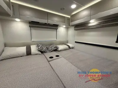 2026 Thor Motor Coach Vegas photo 33