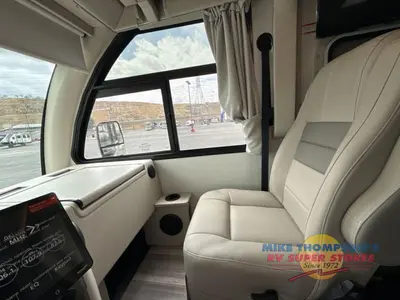 2026 Thor Motor Coach Vegas photo 19