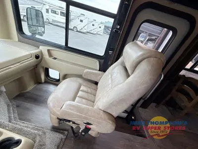 2016 Tiffin Motorhomes Allegro photo 28