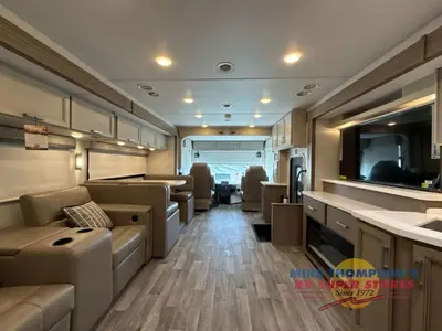 2026 Thor Motor Coach Palazzo GT photo 23