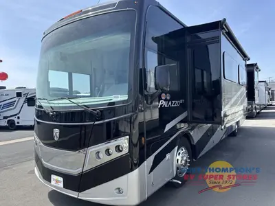 2026 Thor Motor Coach Palazzo GT photo 11