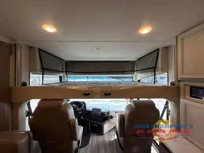 2026 Thor Motor Coach Palazzo GT photo 19