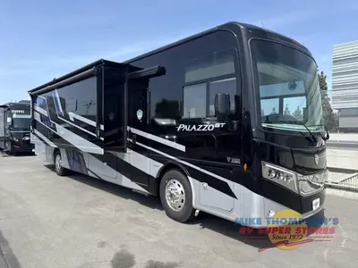 2026 Thor Motor Coach Palazzo GT photo 2