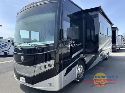 2026 Thor Motor Coach Palazzo GT photo 4