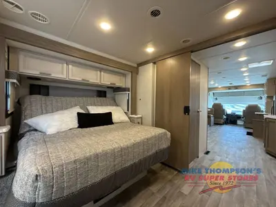 2026 Thor Motor Coach Palazzo GT photo 38